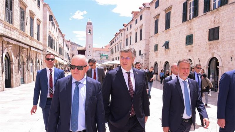 Plenković s Dobroslavićem i Frankovićem: Dobra sezona i Pelješki most -  izazovno vrijeme je iza nas, a novo pred nama